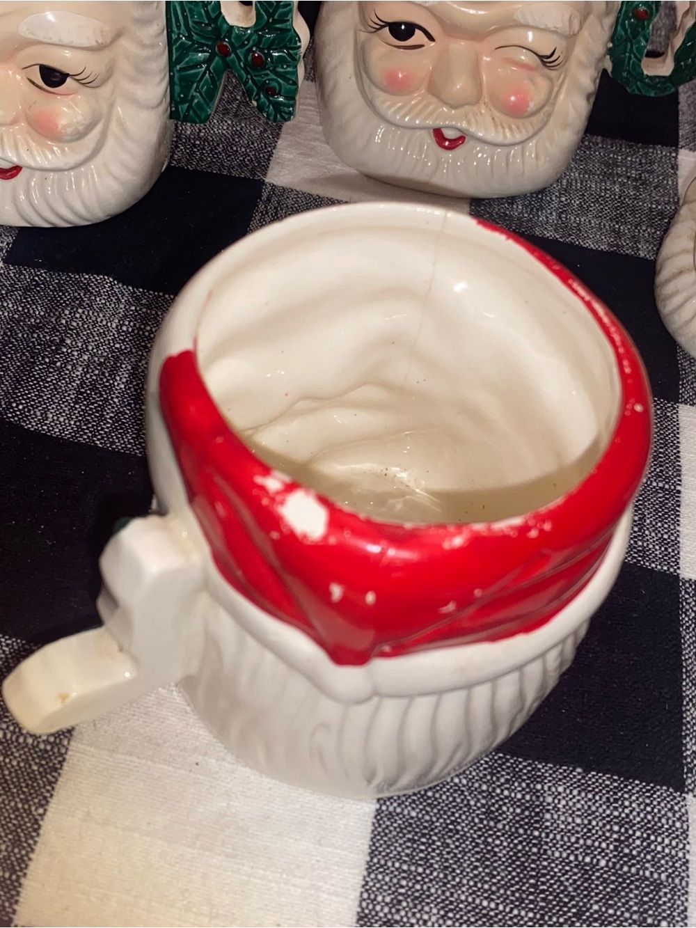 COMMODORE Vintage Mid-Century Ceramic“NOEL” Winking Santa Small Mug Set (4) - Picture 13 of 16